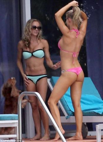 models Joanna Krupa 22 years risqué photos beach