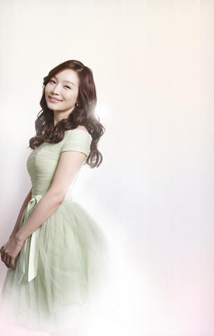 Su-jeong Lim sexy pics