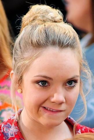 actress Danielle Bradbery 24 years Hottest foto in the club