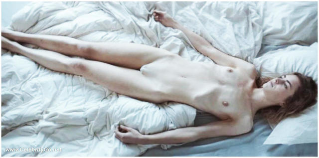 Hannah Hoekstra nude pics
