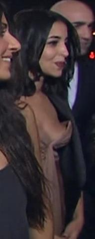 celebritie Leïla Bekhti 25 years breasts photo in public