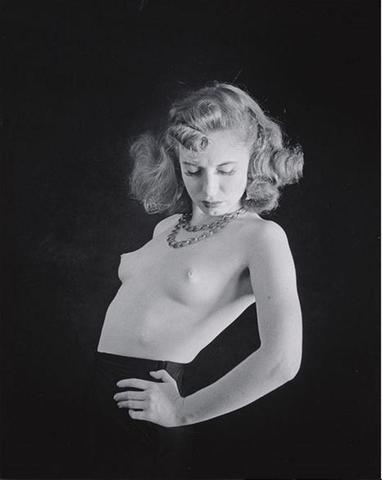 Naked Julia von Heinz photography