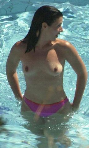 celebritie Kym Marsh young seductive photo in public