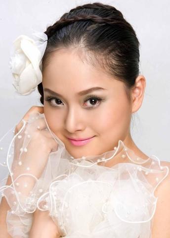 Kathleen Luong sexy