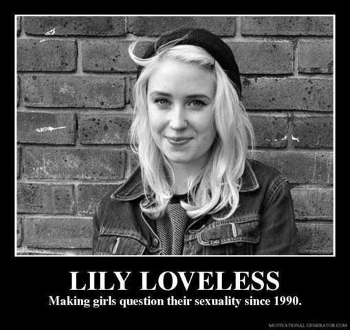 Lily Loveless Nippel rutschen