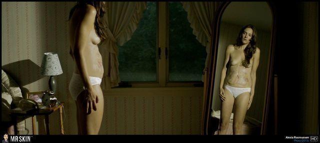 Alexia Rasmussen desnuda