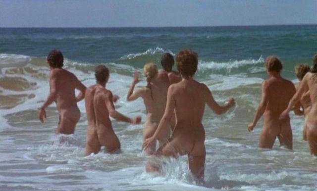 models Annie Girardot 19 years swimsuit photography beach