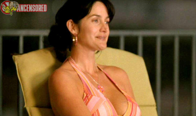 actress Carrie-Anne Moss 21 years pussy photo home