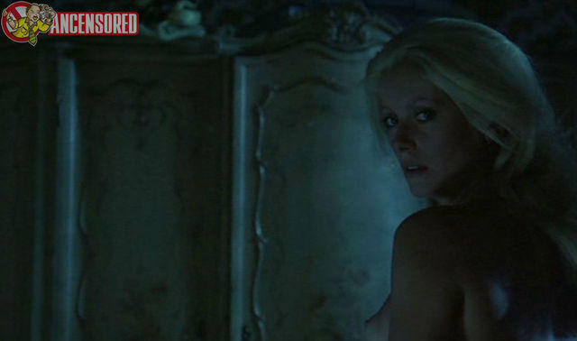 Catherine Deneuve topless pics