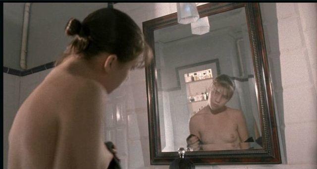 Charlotte Gainsbourg ha estado desnuda