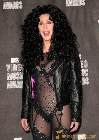 celebritie Cher 24 years nipple foto in the club