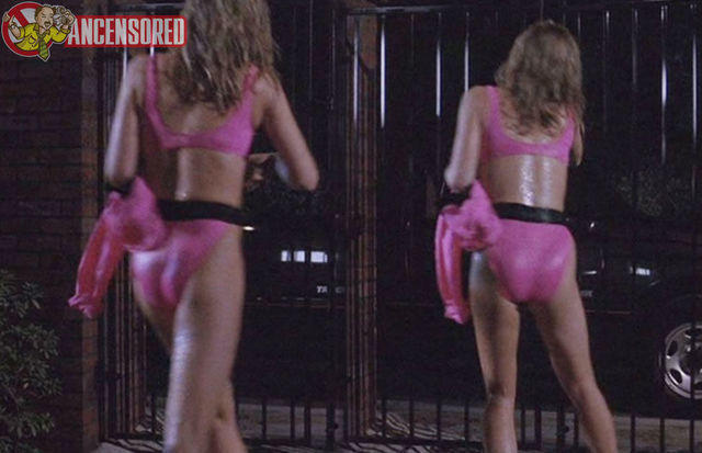 Courtney Thorne-Smith gefälschte Nacktbilder