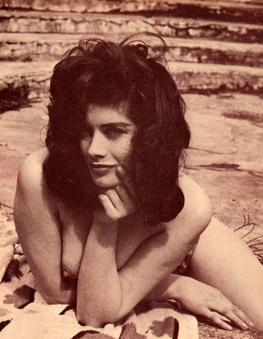 models Dawn Grayson 22 years nude art snapshot beach