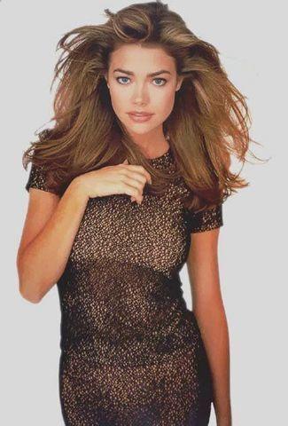celebritie Denise Richards 2015 disclosed photoshoot in the club