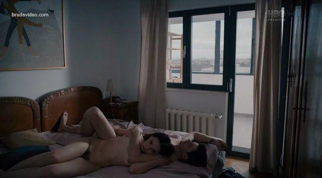 Elena Popa nude photo