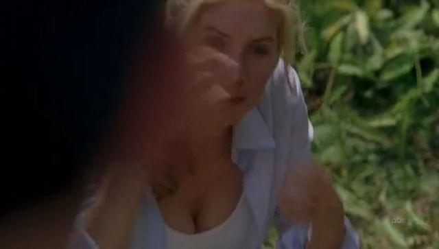 Elizabeth Mitchell topless picture
