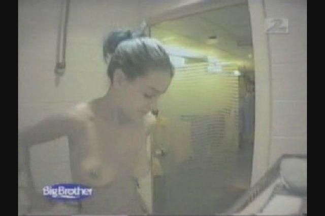 Ellen Dufour desnudo caliente