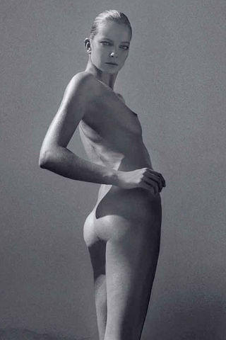 Eniko Mihalik topless photoshoot