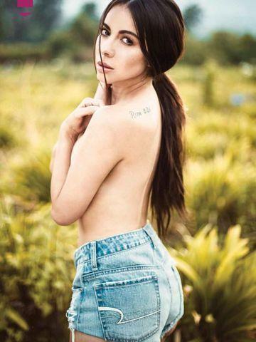 celebritie Jimena Sanchez 24 years provocative photoshoot in public