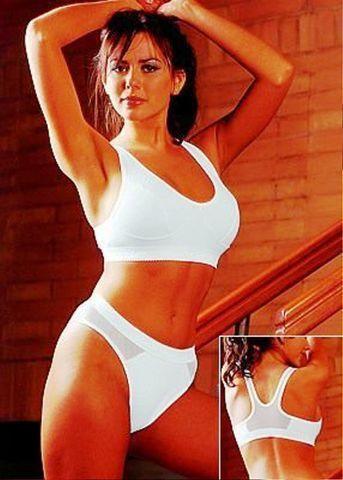 models Karina Jelinek 24 years sensual foto beach