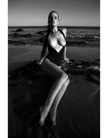 models Katelyn Pascavis 24 years bare-skinned pics home