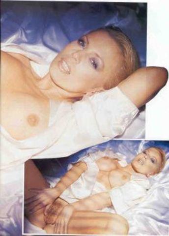 celebritie Katerina Kornova 23 years Without panties art beach