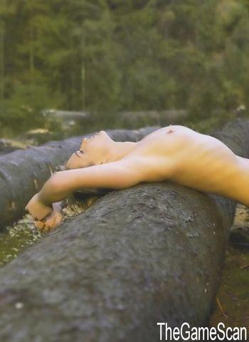 Katrien Schotte topless photo