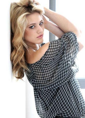 models Larissa Marolt 2015 hot image in public