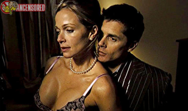 Sexy Lauren Holly snapshot High Quality