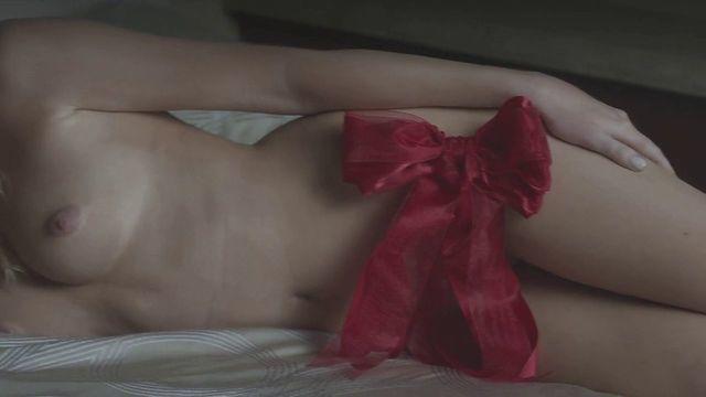 Leslea Fisher topless pics