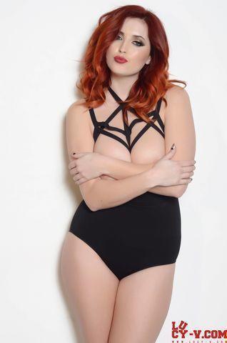 Lucy Collett heiß sexy