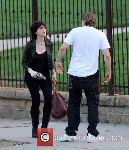 models Maggie Siff 21 years indecent picture in public