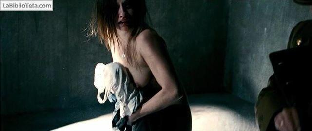 María León Barrios a été nue