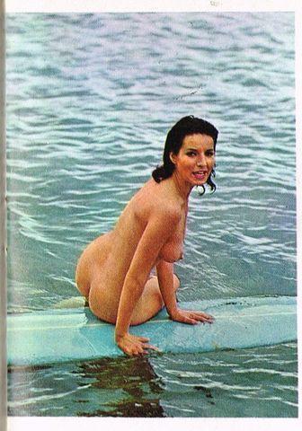 actress Margo Mehling 22 years sensuous foto beach