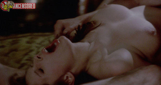 Marianne Morris escena de sexo