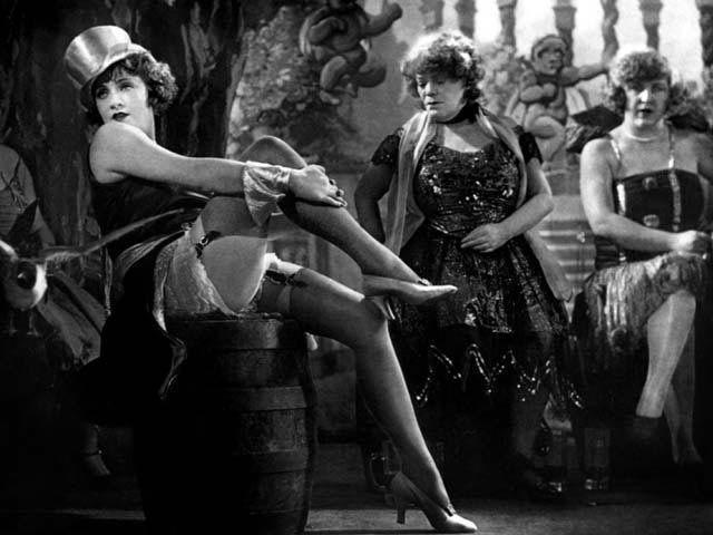 celebritie Marlene Dietrich 19 years unsheathed snapshot in the club