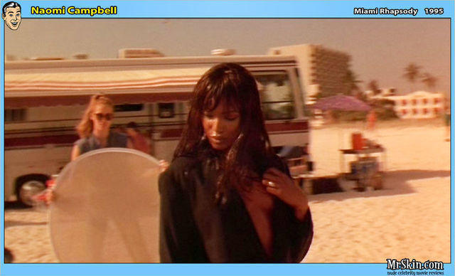 Naomi Campbell chatte