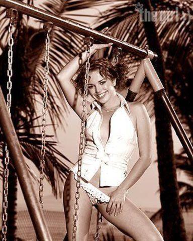 celebritie Nathália Rodrigues teen raunchy photos beach