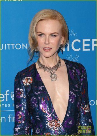 Nicole Kidman nude art