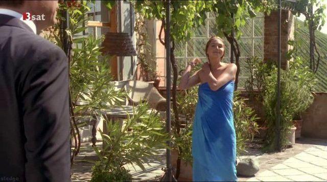 actress Nicole Marischka 18 years romantic photography in public