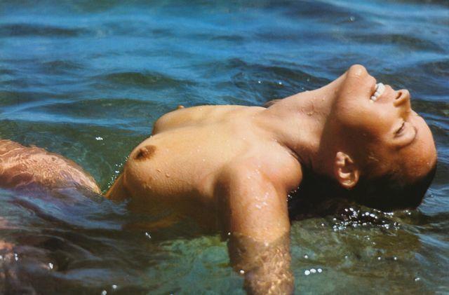 celebritie Romy Schneider 18 years provocative photos home