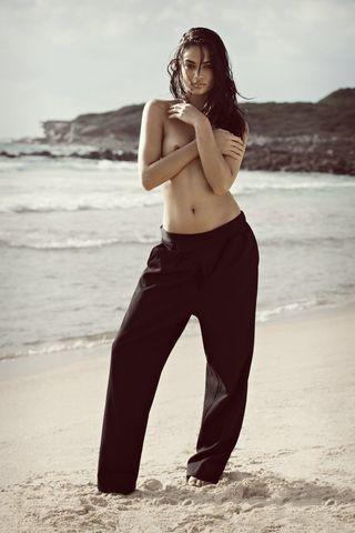 Shanina Shaik topless pics