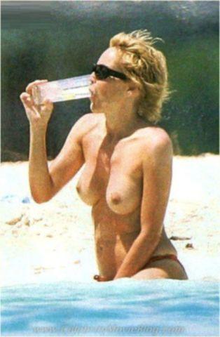 Sharon Stone desnudos falsos