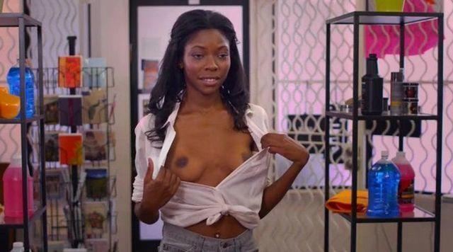 Thalia Longchamp topless art