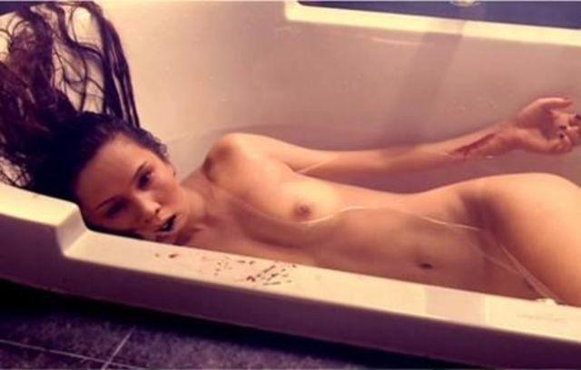 Viktoria Li topless 