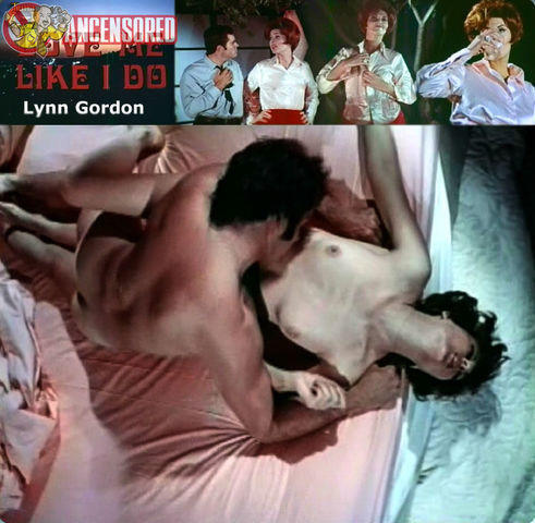 celebritie Lynn Gordon 20 years denuded foto in public