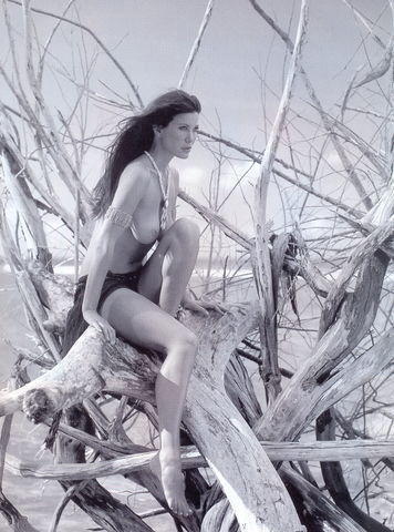 models Robine van der Meer 19 years nude photos in public