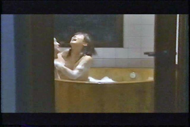 Tomomi Kuribayashi gefälschte nackt