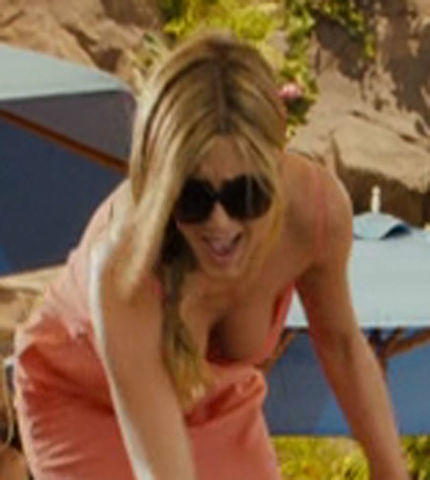 Jennifer Aniston topless image
