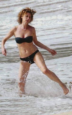 celebritie Michèle Laroque 20 years indecent snapshot in public